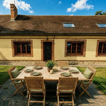 Evadez-vous Aux Portes Des Bois-francs Holiday home *